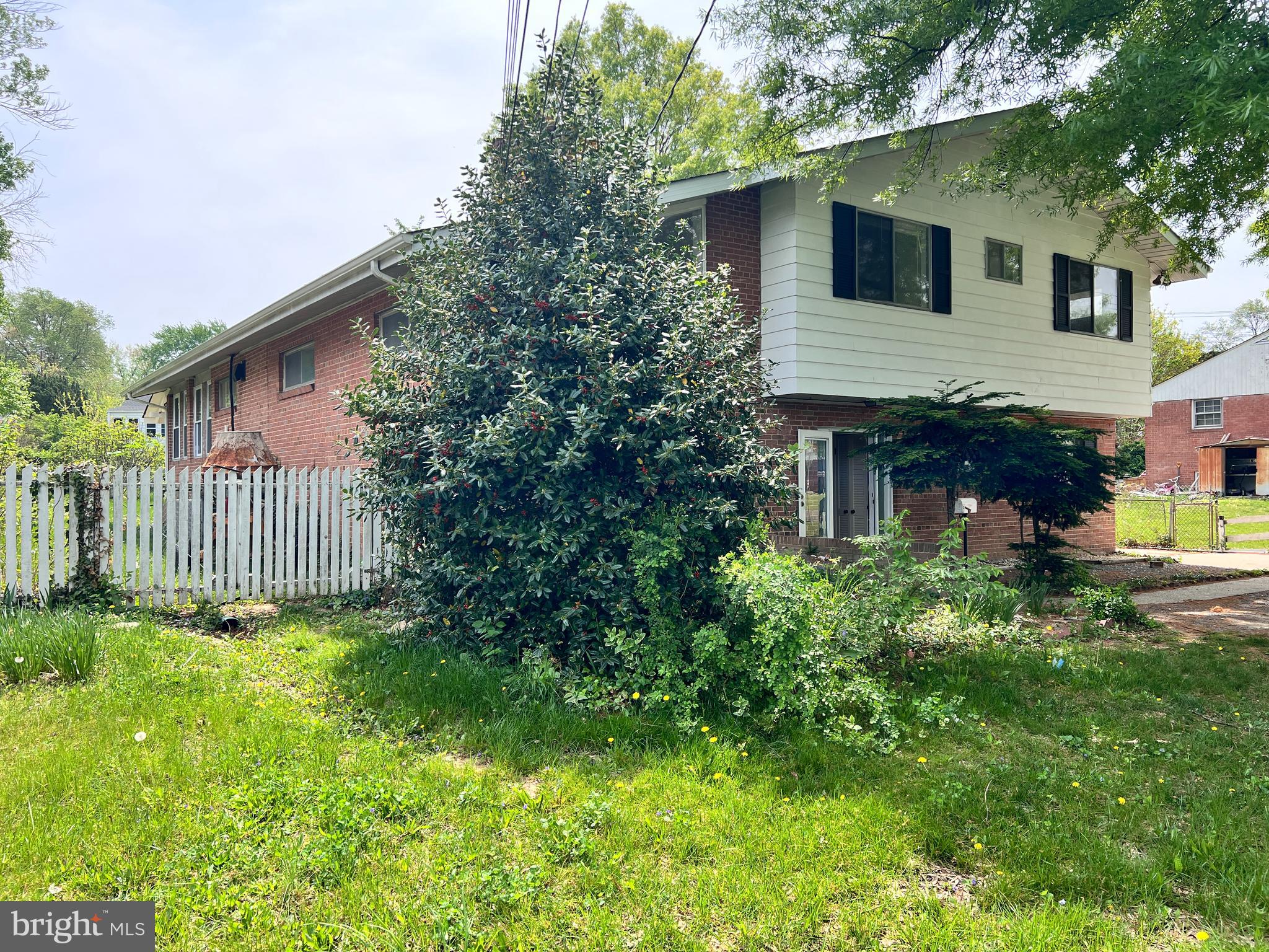 9227 Riggs Road Adelphi, MD 20783 - Photo 3 of 78