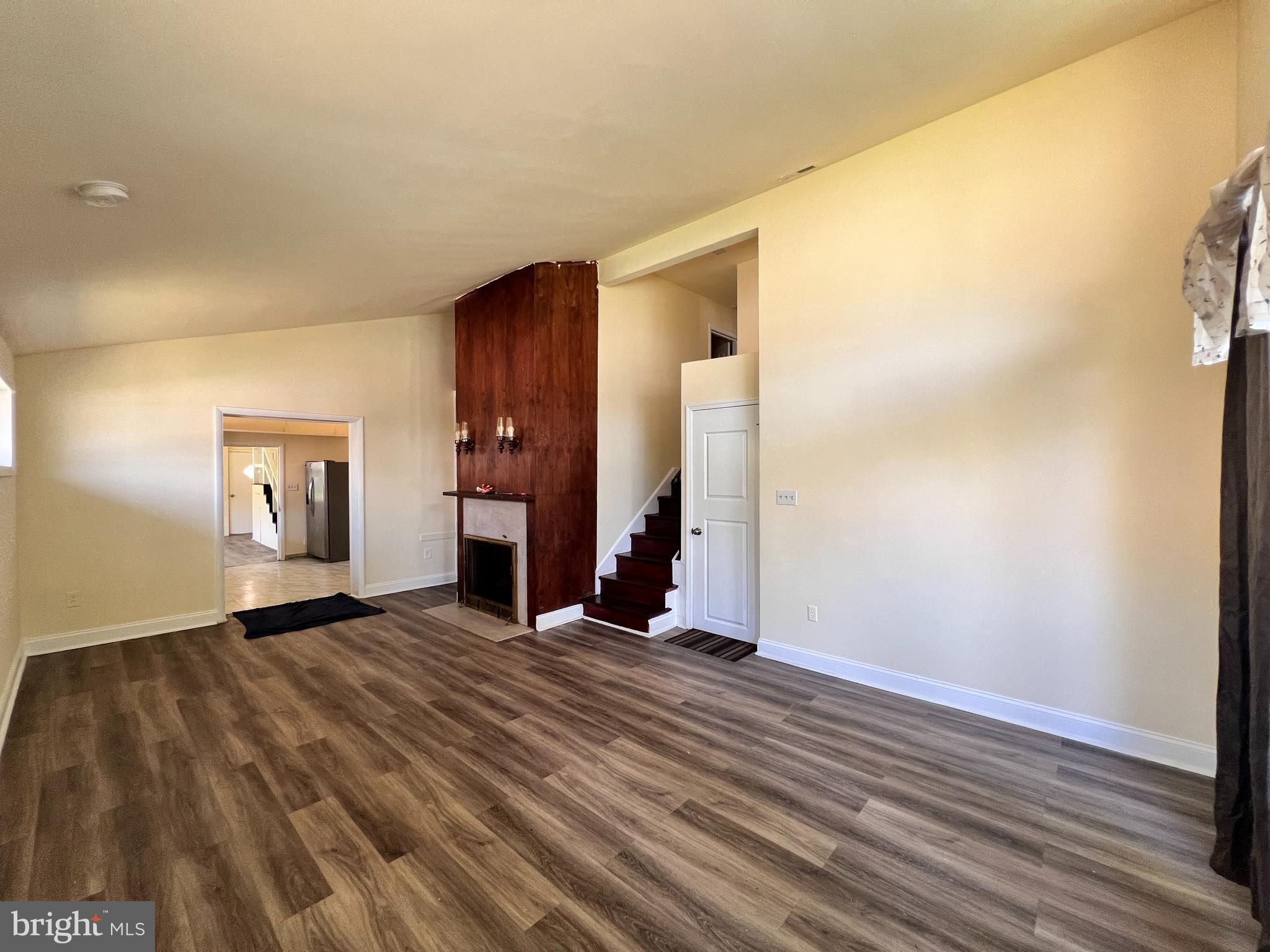 9227 Riggs Road Adelphi, MD 20783 - Photo 10 of 78 Upper Level 1st comment area