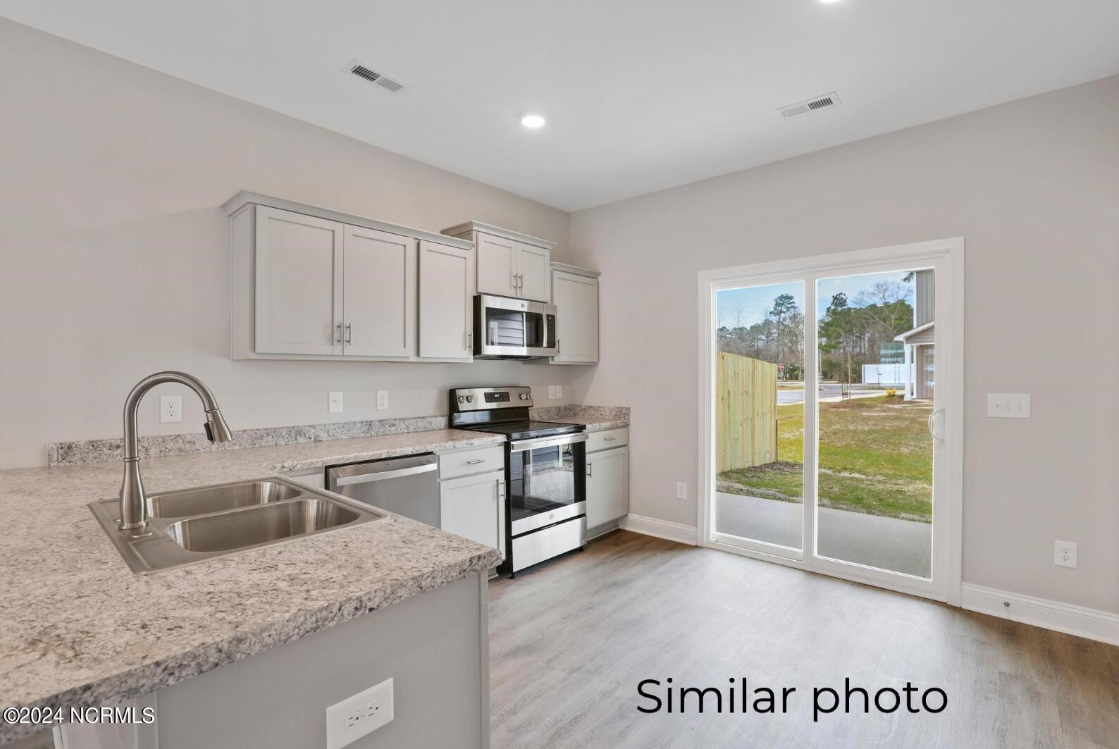 158 Loren Road Hubert, NC 28539 - Photo 5 of 20 Similar Photo
