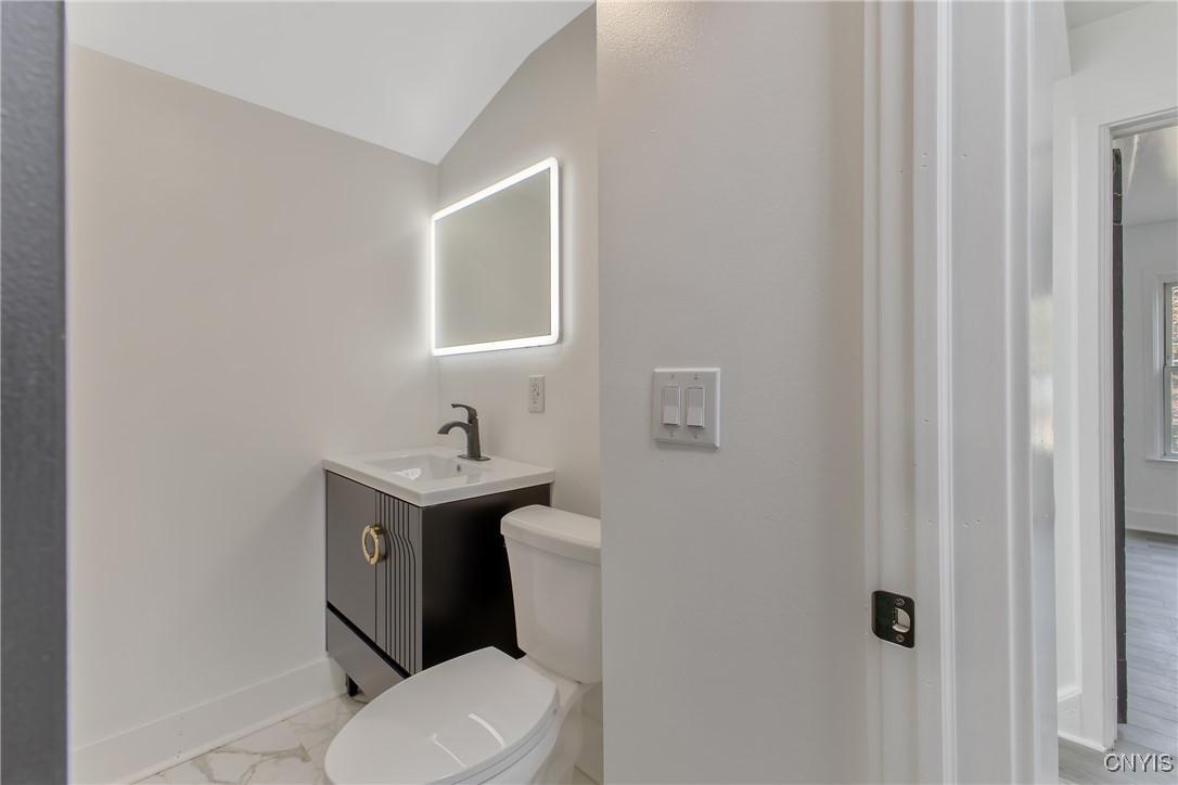 133 Ruth Avenue Syracuse, NY 13210 - Photo 10 of 11