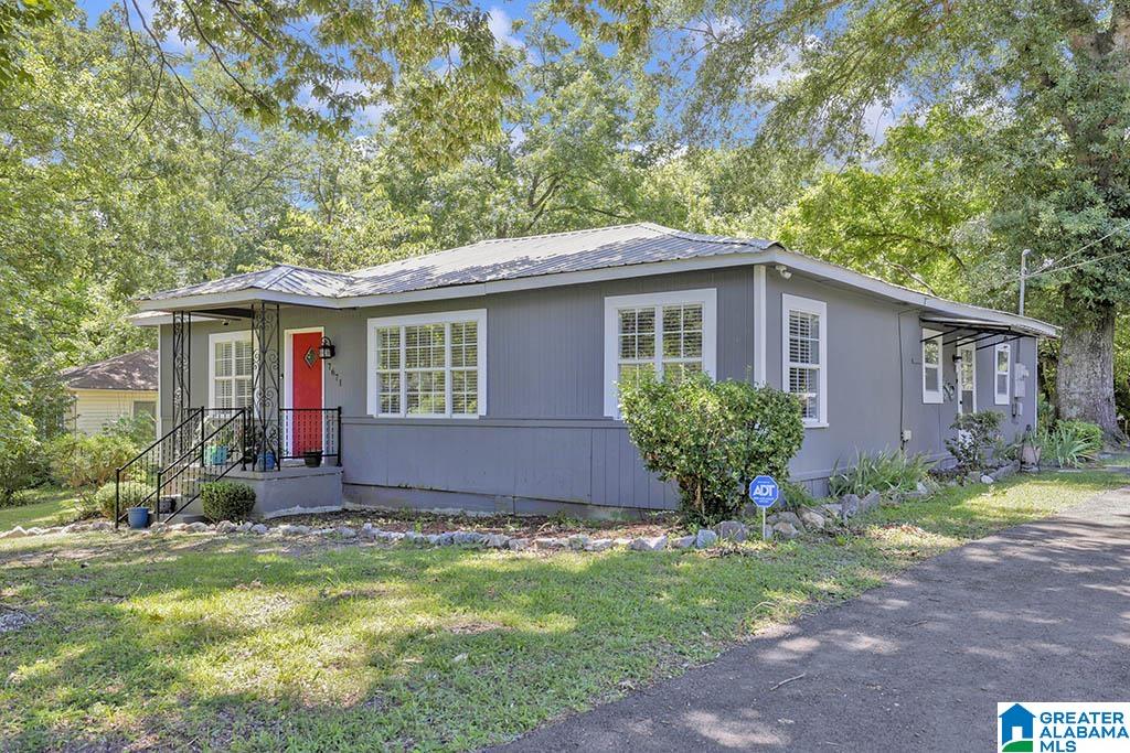 7671 Henry Ellen Road Leeds, AL 35094 - Photo 2 of 21