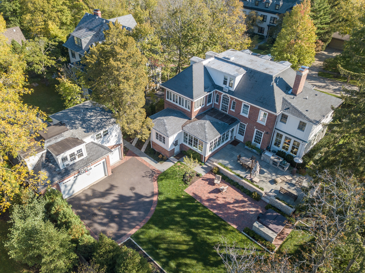 596 Arbor Vitae Road Winnetka, IL 60093 - Photo 5 of 62 an aerial view of a house