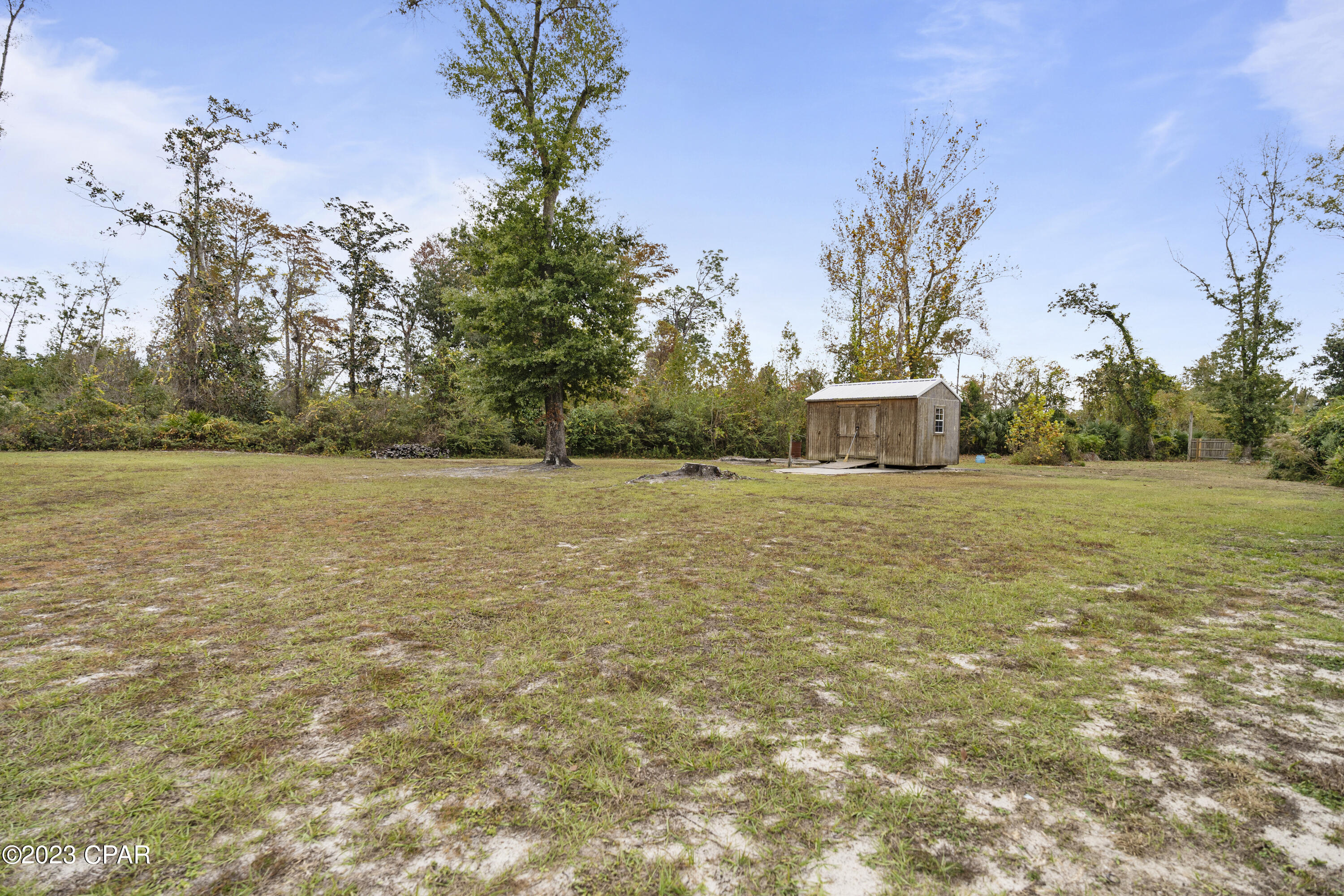 7724 Kelly Hill Road Southport, FL 32409 - Photo 7 of 23