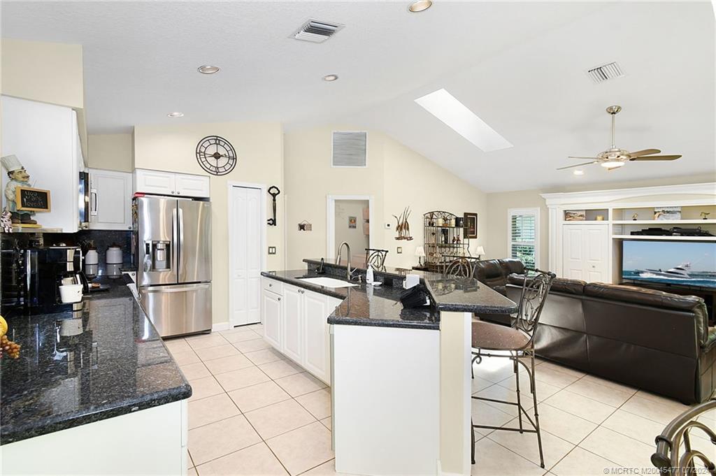 4 Banyan Road Sewall's Point, FL 34996 - Photo 25 of 37 Gallery Image 25