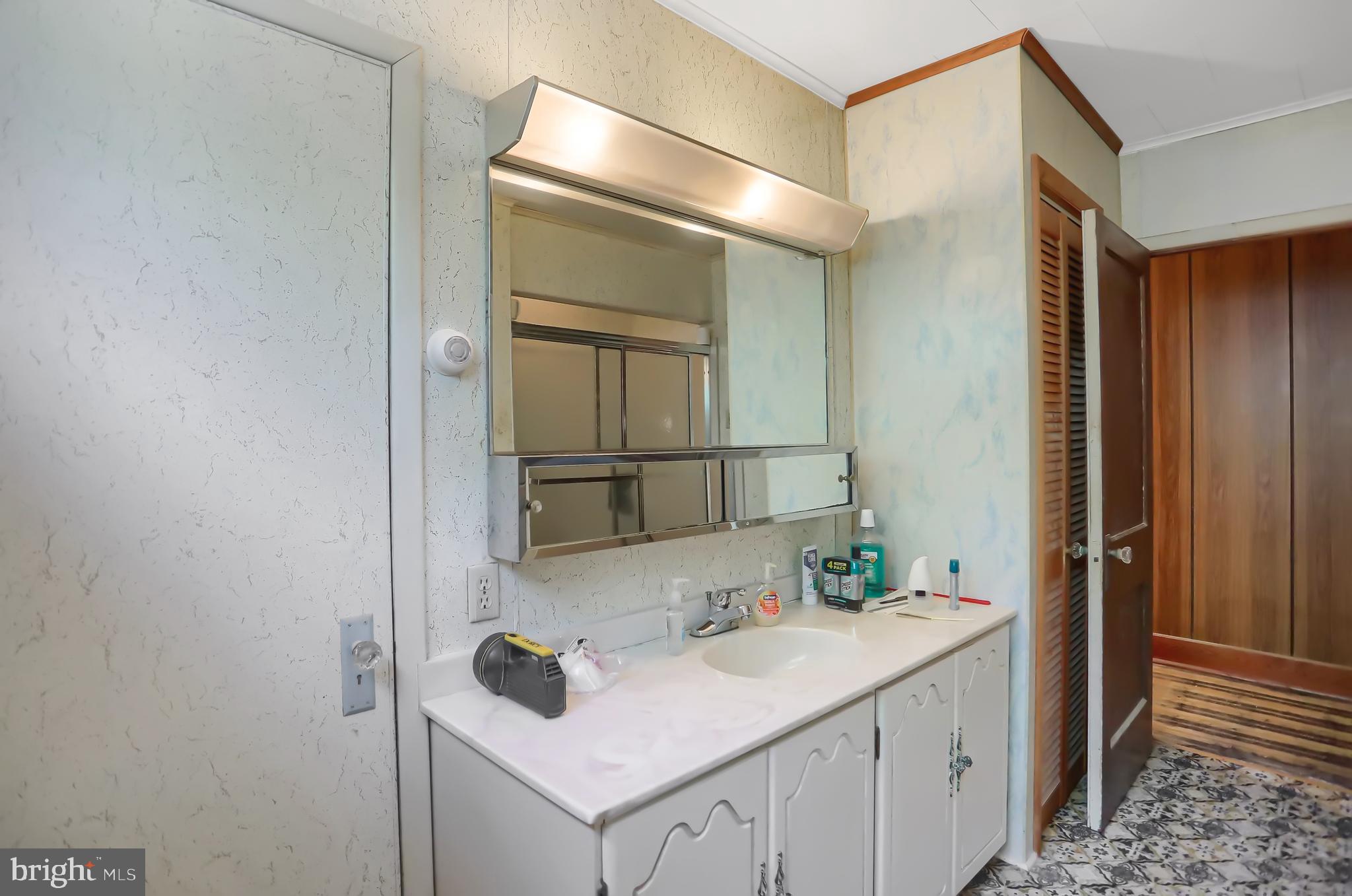 221 Main Street Tremont, PA 17981 - Photo 21 of 53