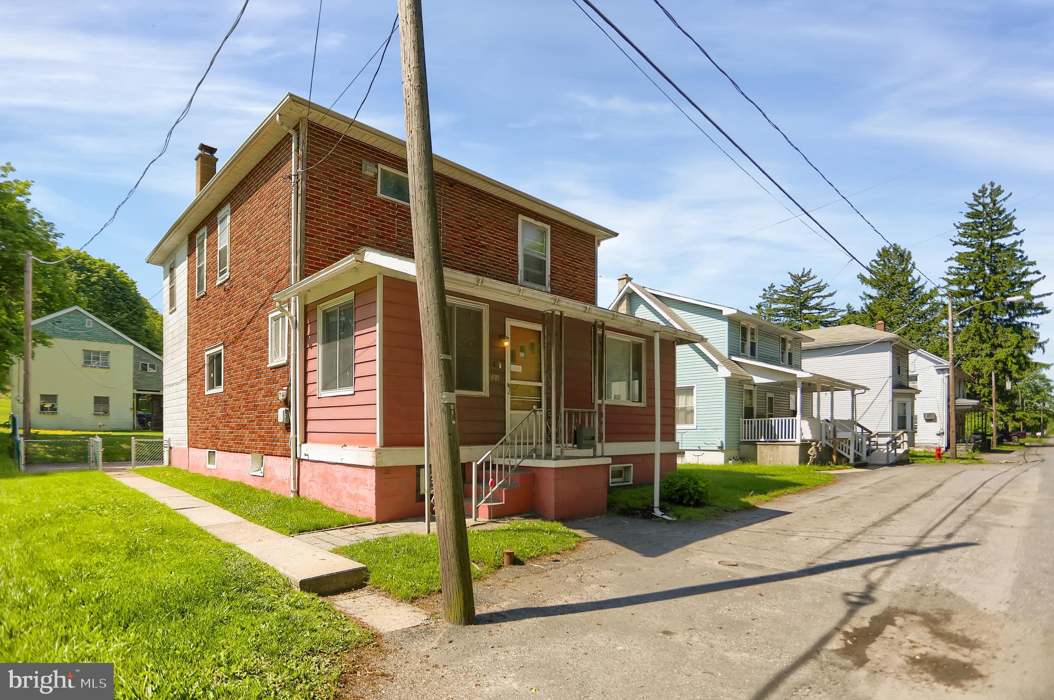 221 Main Street Tremont, PA 17981 - Photo 4 of 53