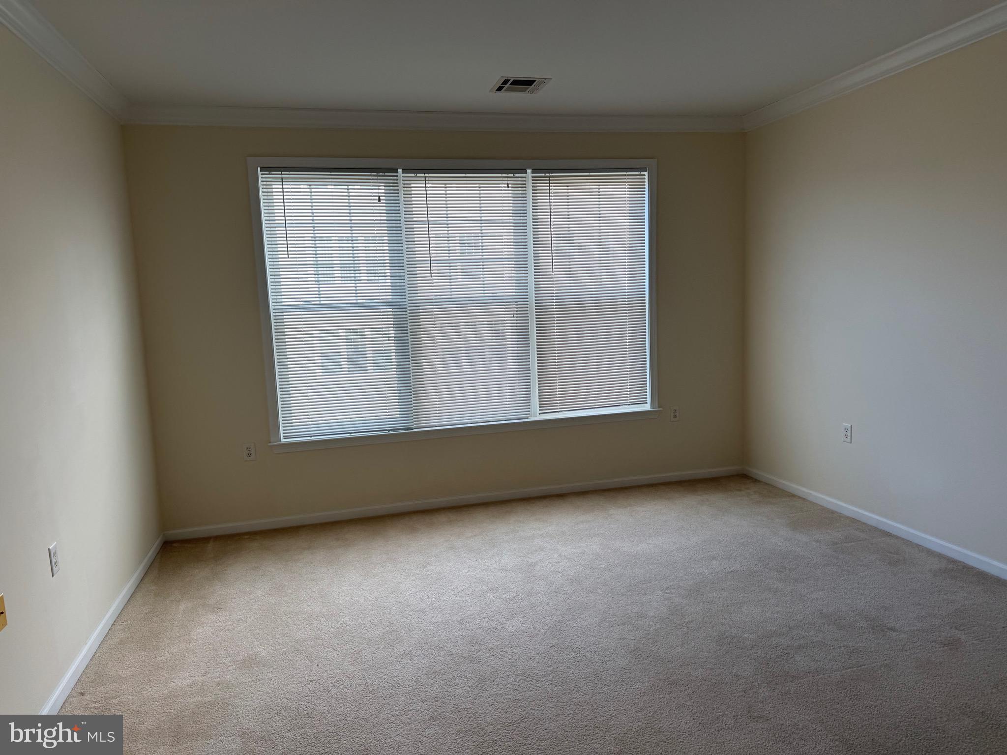 231 Masterson Court Ewing, NJ 08618 - Photo 16 of 43 an empty room with a window