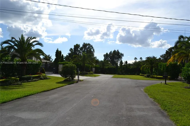 $15,000 | 5425 Southwest 190th Avenue, Unit 1, Southwest Ranches, FL 33332