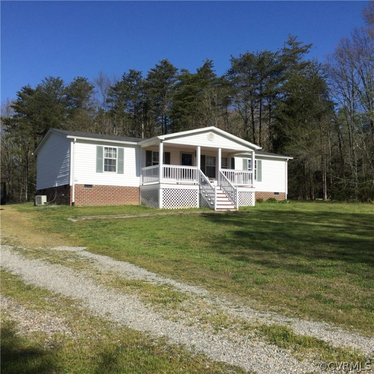 379 Pinegrove Road Cartersville, VA 23027 - Photo 4 of 19 Gallery Image 4