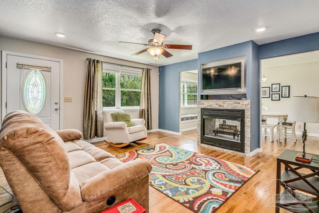 3219 Stefani Road Cantonment, FL 32533 - Photo 9 of 48 Gallery Image 9