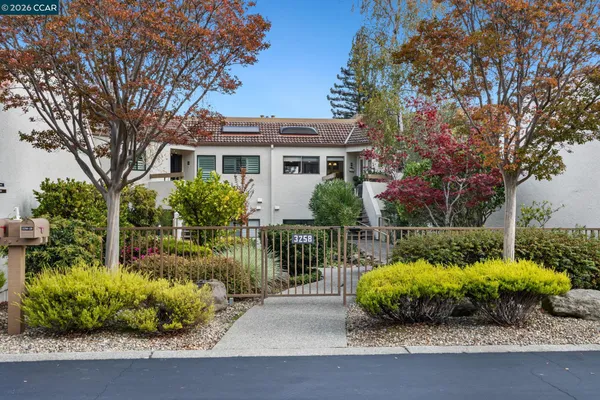 $1,250,000 | 3258 Ptarmigan Drive, Unit 3B, Walnut Creek, CA 94595