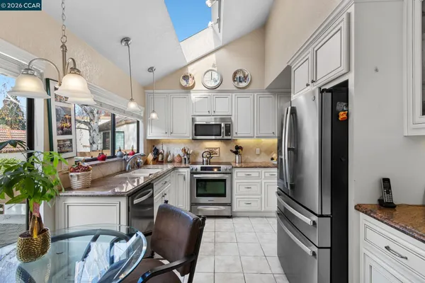 $1,250,000 | 3258 Ptarmigan Drive, Unit 3B, Walnut Creek, CA 94595