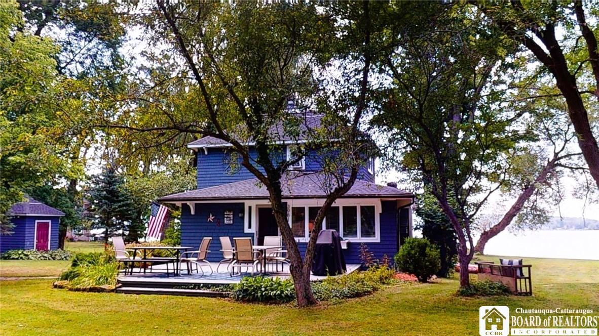 Rear Lake house Deck