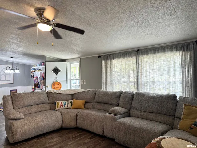 $189,900 | 65 Payne Drive, Goreville, IL 62939