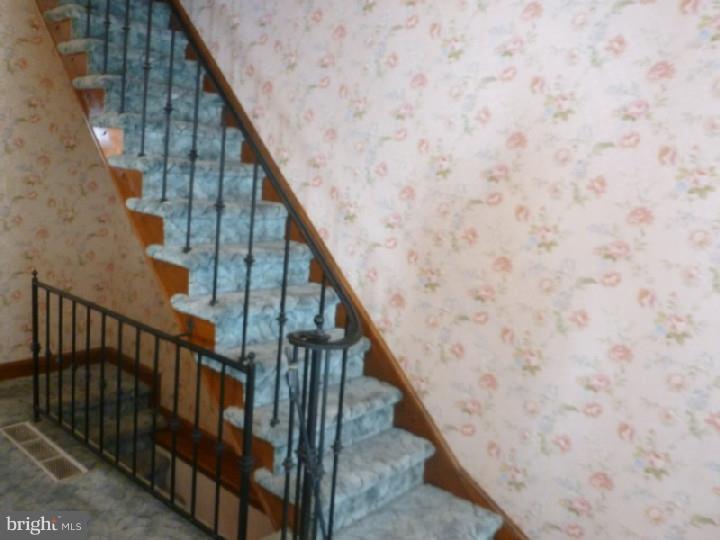 1815 Tree Street Philadelphia, PA 19145 - Photo 4 of 20 Gallery Image 4