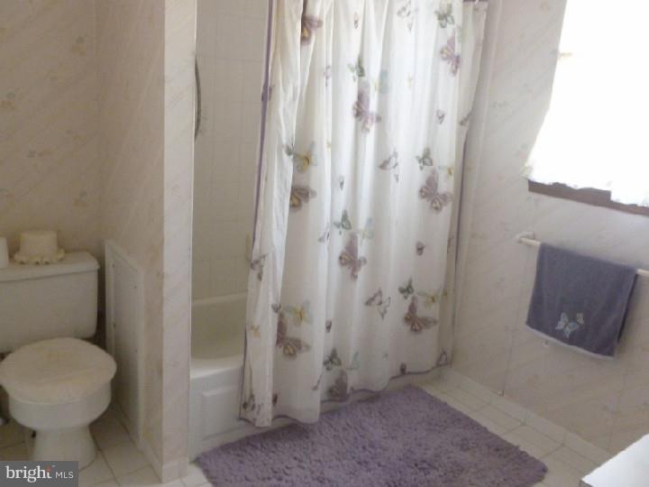 1815 Tree Street Philadelphia, PA 19145 - Photo 10 of 20 Gallery Image 10