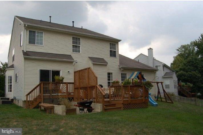 2134 Red Leaf Court Gambrills, MD 21054 - Photo 2 of 2 Back of home