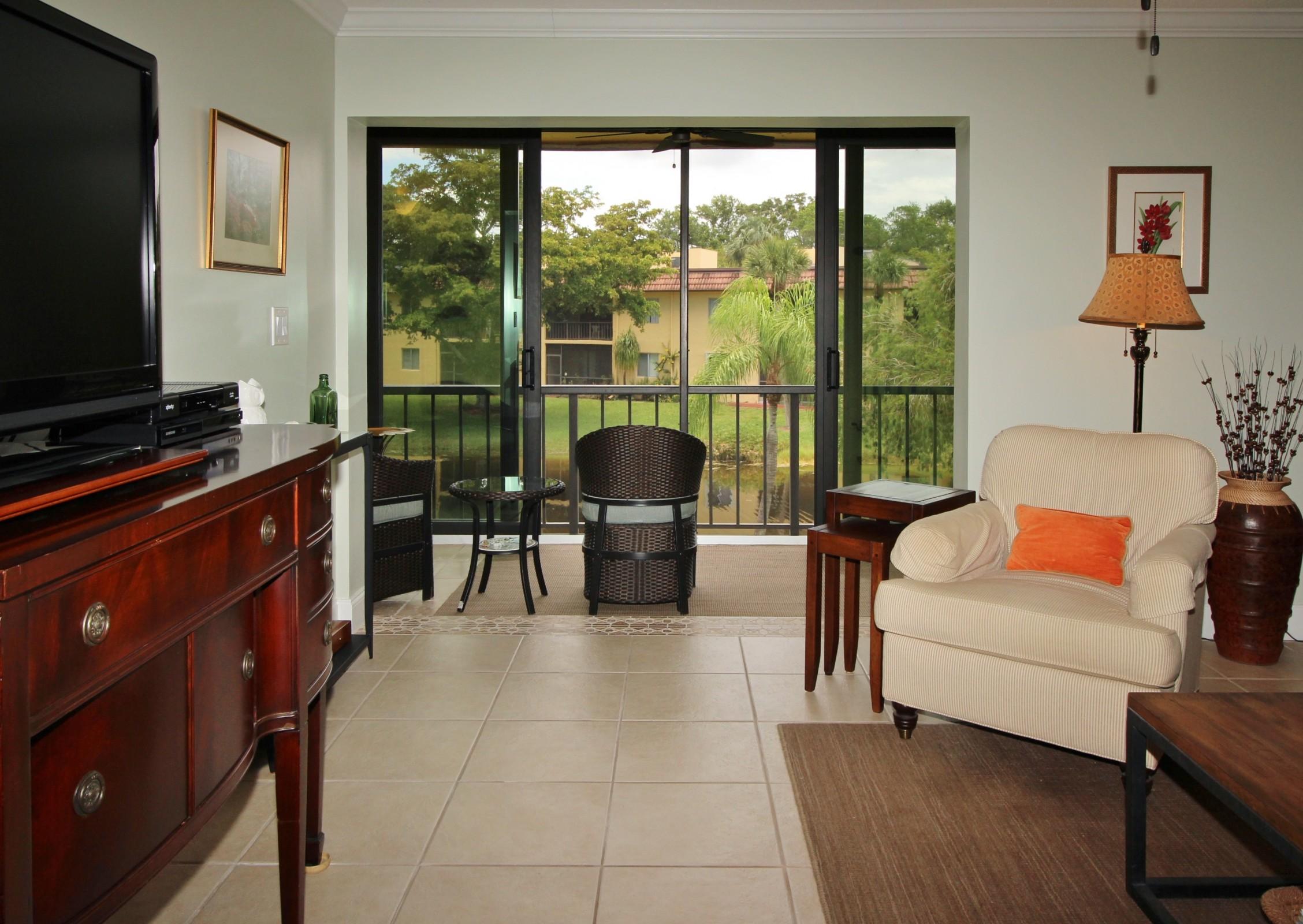 884 Southwest 9th St Circle, Unit 202 Boca Raton, FL 33486 - Photo 5 of 27 6_AVBBEP_still_lr3