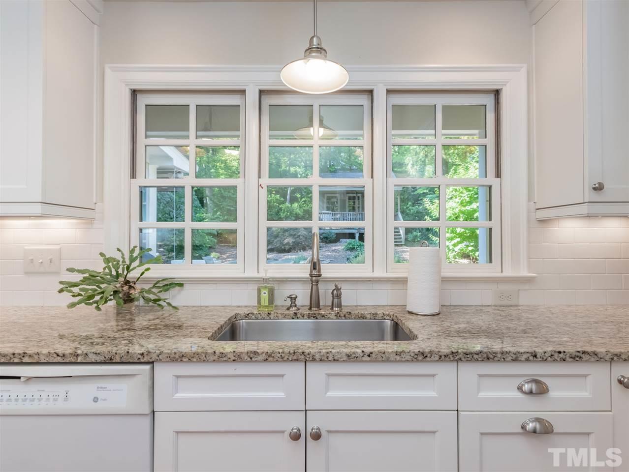 904 Davidson Street Raleigh, NC 27609 - Photo 8 of 30
