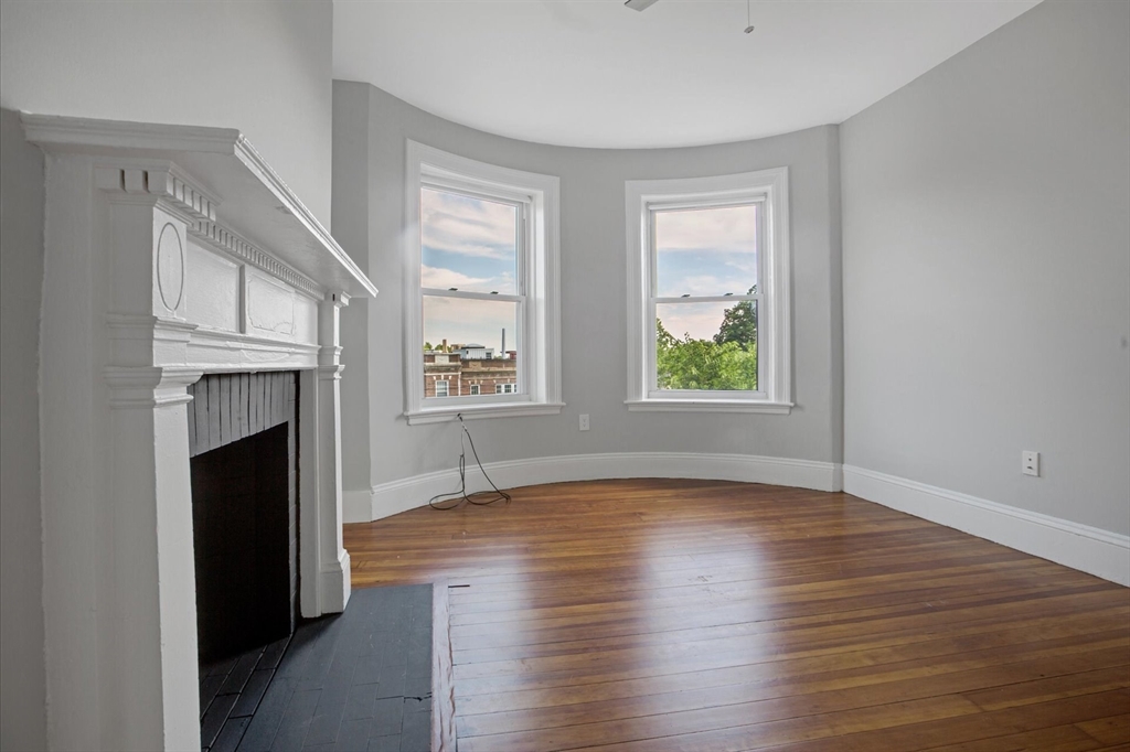 116 Winthrop Road, Unit 2 Brookline, MA 02445 - Photo 13 of 21