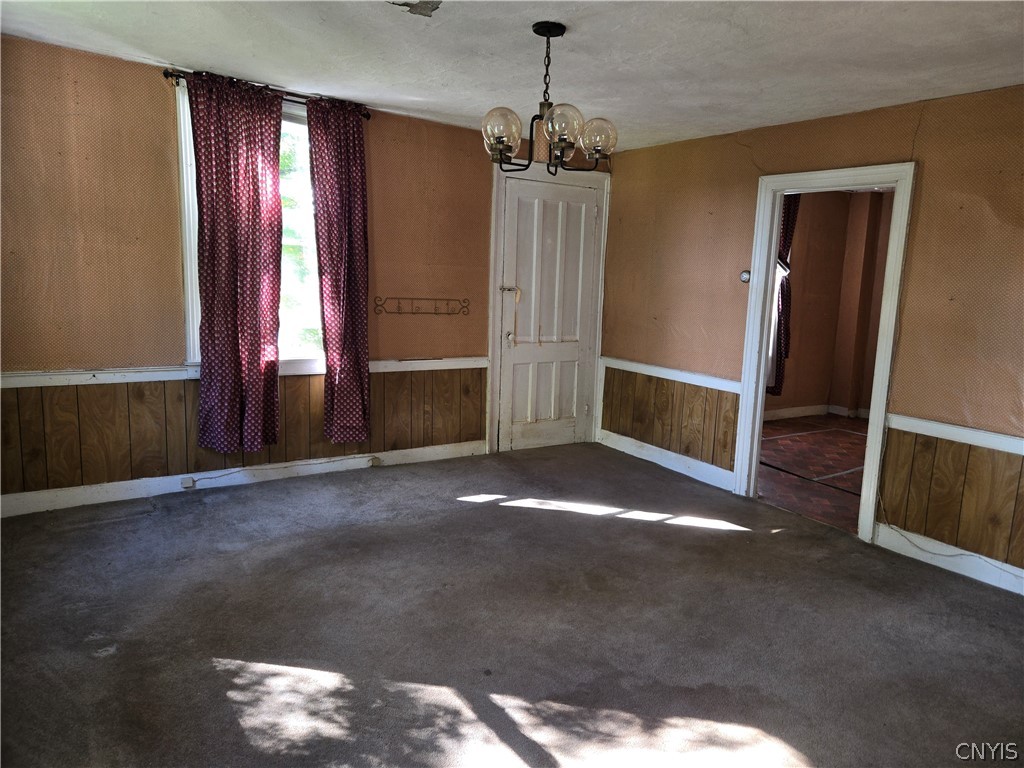 9159 Sulphur Spring Road Paris, NY 13456 - Photo 16 of 23 Living room
