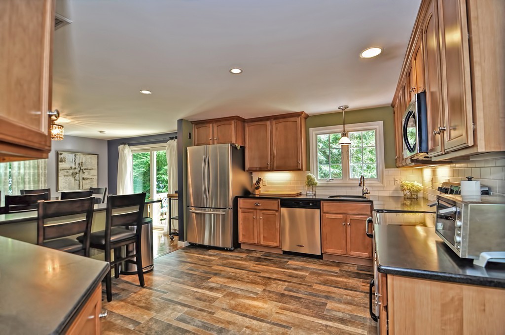 141 Woodridge Road Wayland, MA 01778 - Photo 10 of 25 Gallery Image 10
