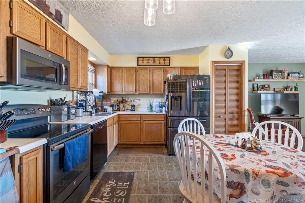 516 Heth Washington Road Southwest Corydon, IN 47112 - Photo 11 of 47
