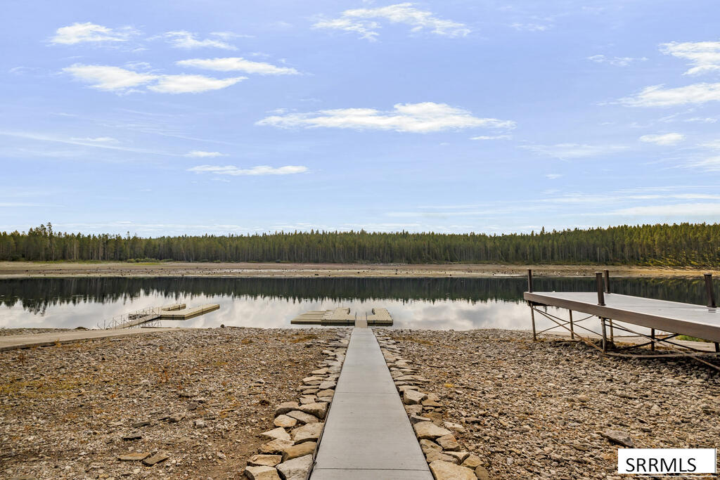 3708 Snake River Road Island Park, ID 83429 - Photo 7 of 58 Gallery Image 7