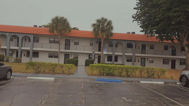 $1,895 | 2181 Woolbright Road, Unit N201, Boynton Beach, FL 33426