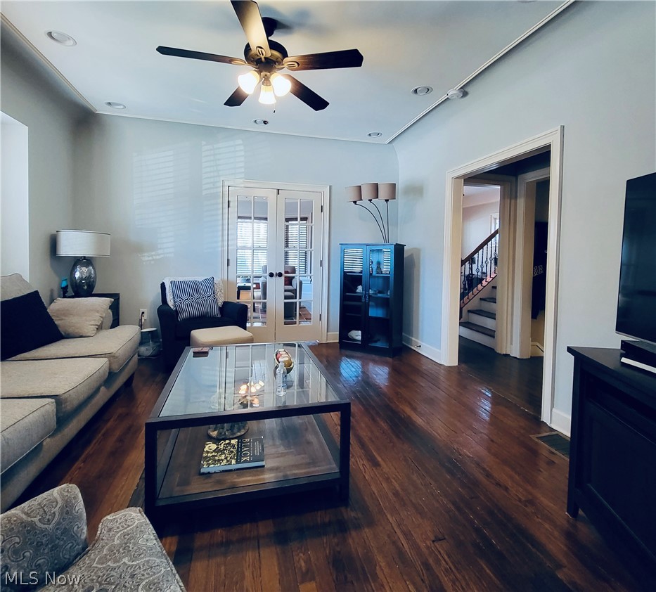3279 Scranton Road Cleveland, OH 44109 - Photo 10 of 32 Gallery Image 10