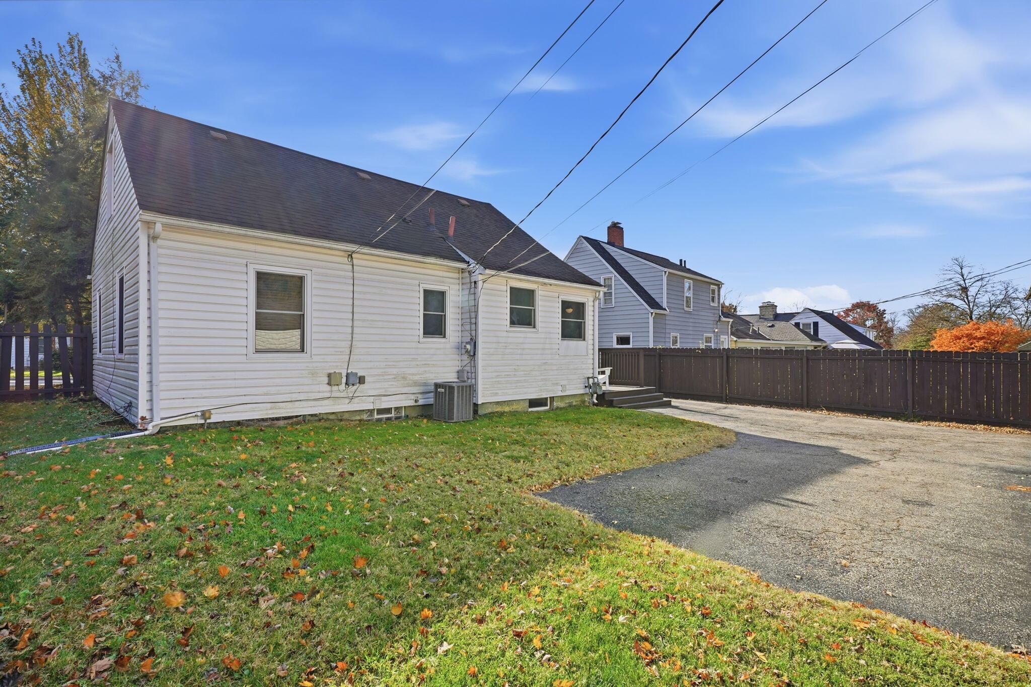 238 West Henderson Road Columbus, OH 43214 - Photo 45 of 46 7-web-or-mls-238-w-henderson-rd