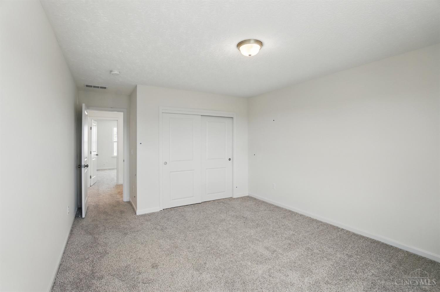 7334 Hunters Ridge Lane Cincinnati, OH 45247 - Photo 27 of 39 Gallery Image 27
