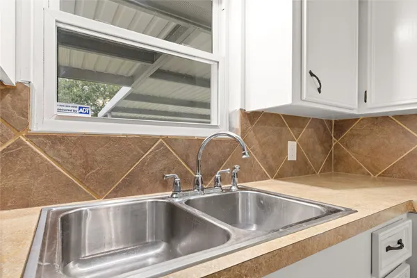$295,000 | 510 Bennett Drive, Pasadena, TX 77503