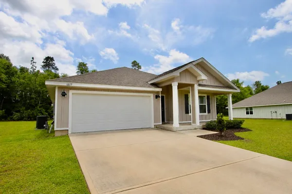 $2,100 | 6817 Interlachen Lane, Laurel Hill, FL 32567