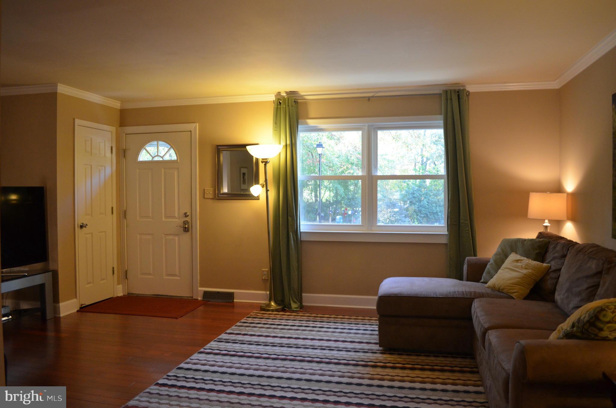643 Saltzman Road Severna Park, MD 21146 - Photo 20 of 30 Living Room