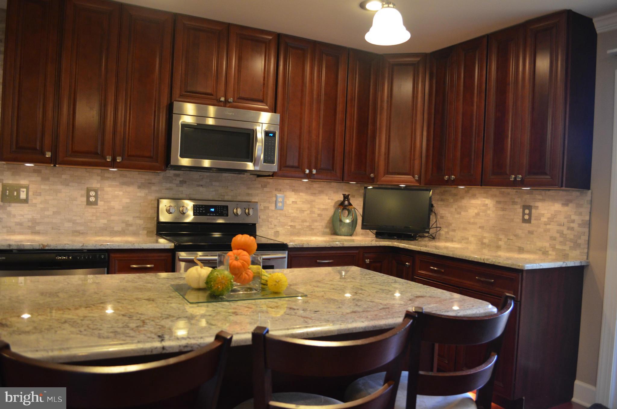 643 Saltzman Road Severna Park, MD 21146 - Photo 6 of 30 Kitchen