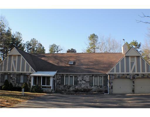 330 Maguire Road Kennebunk, ME 04043 - Photo 2 of 25 Exterior Front.