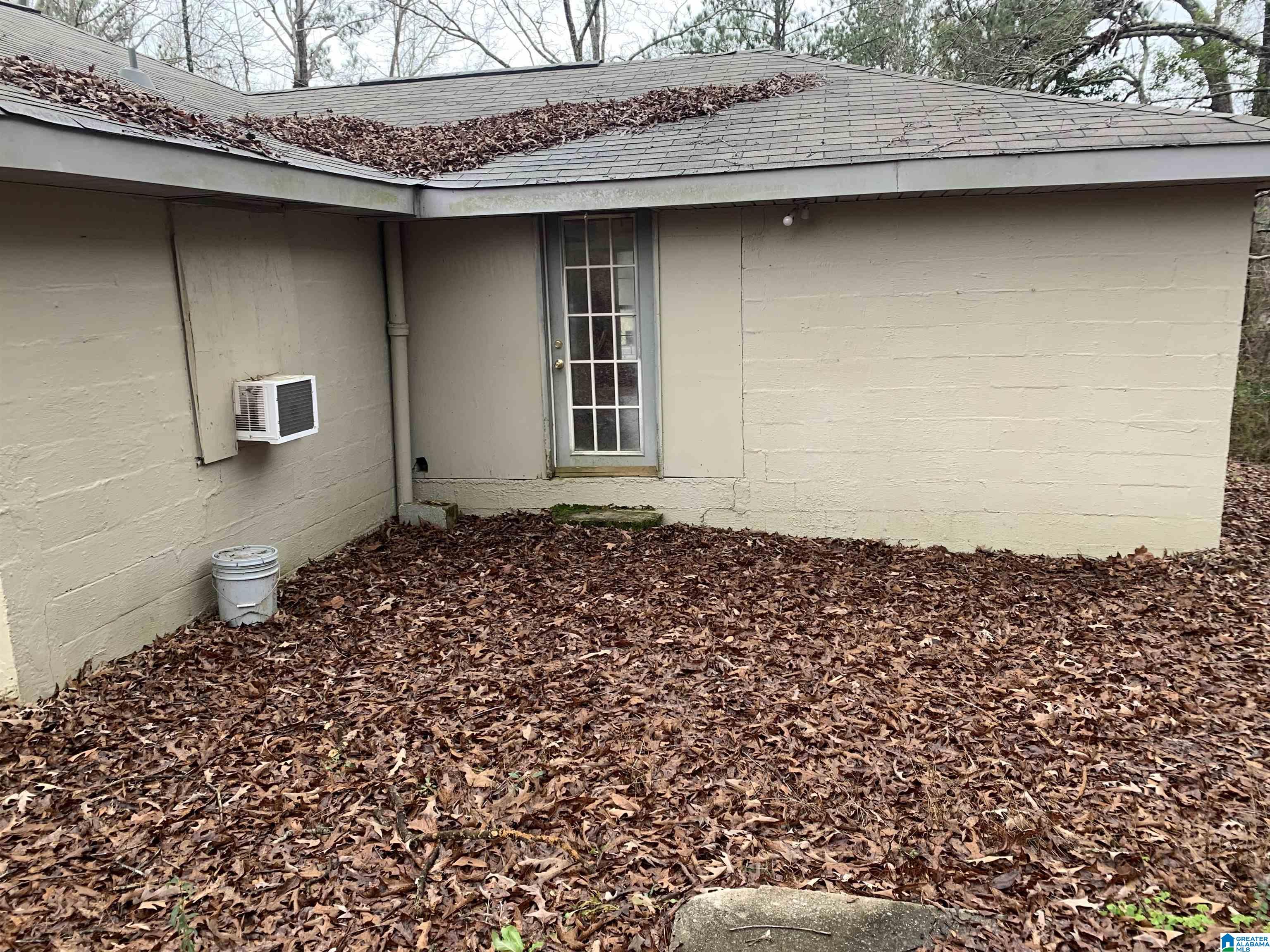 1102 Smith Road Clanton, AL 35045 - Photo 3 of 13