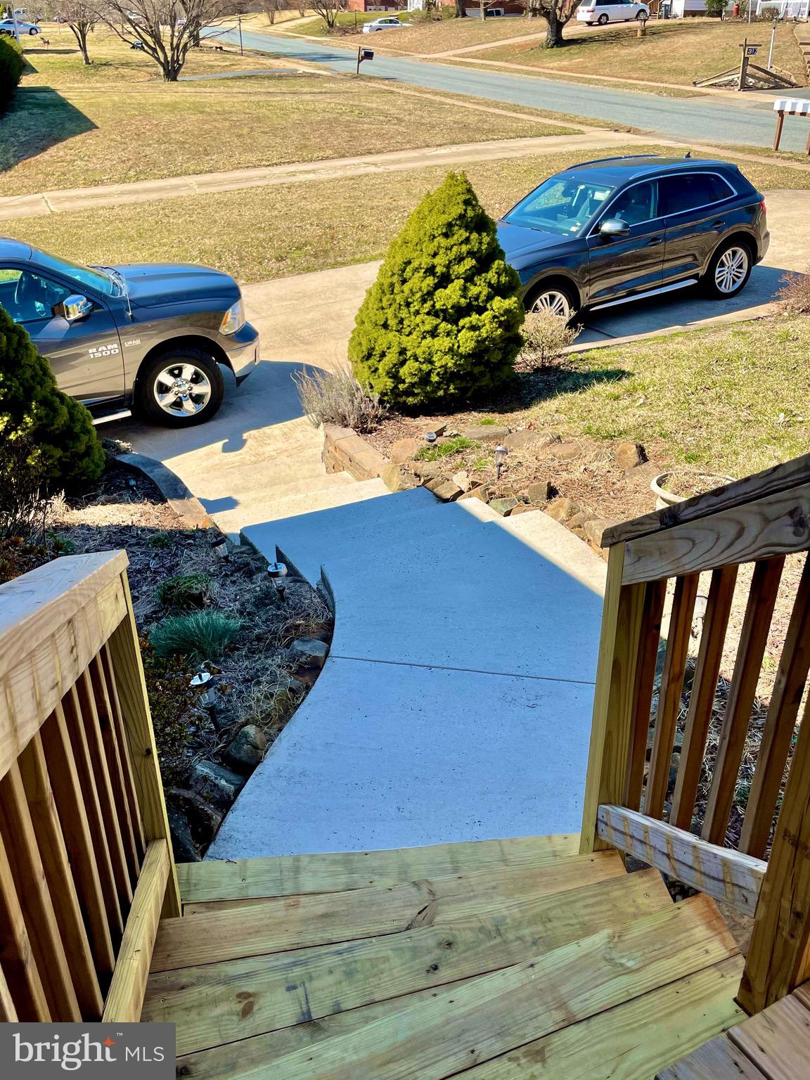 323 Bynum Ridge Road Forest Hill, MD 21050 - Photo 7 of 36 Main Entrance \Stairway