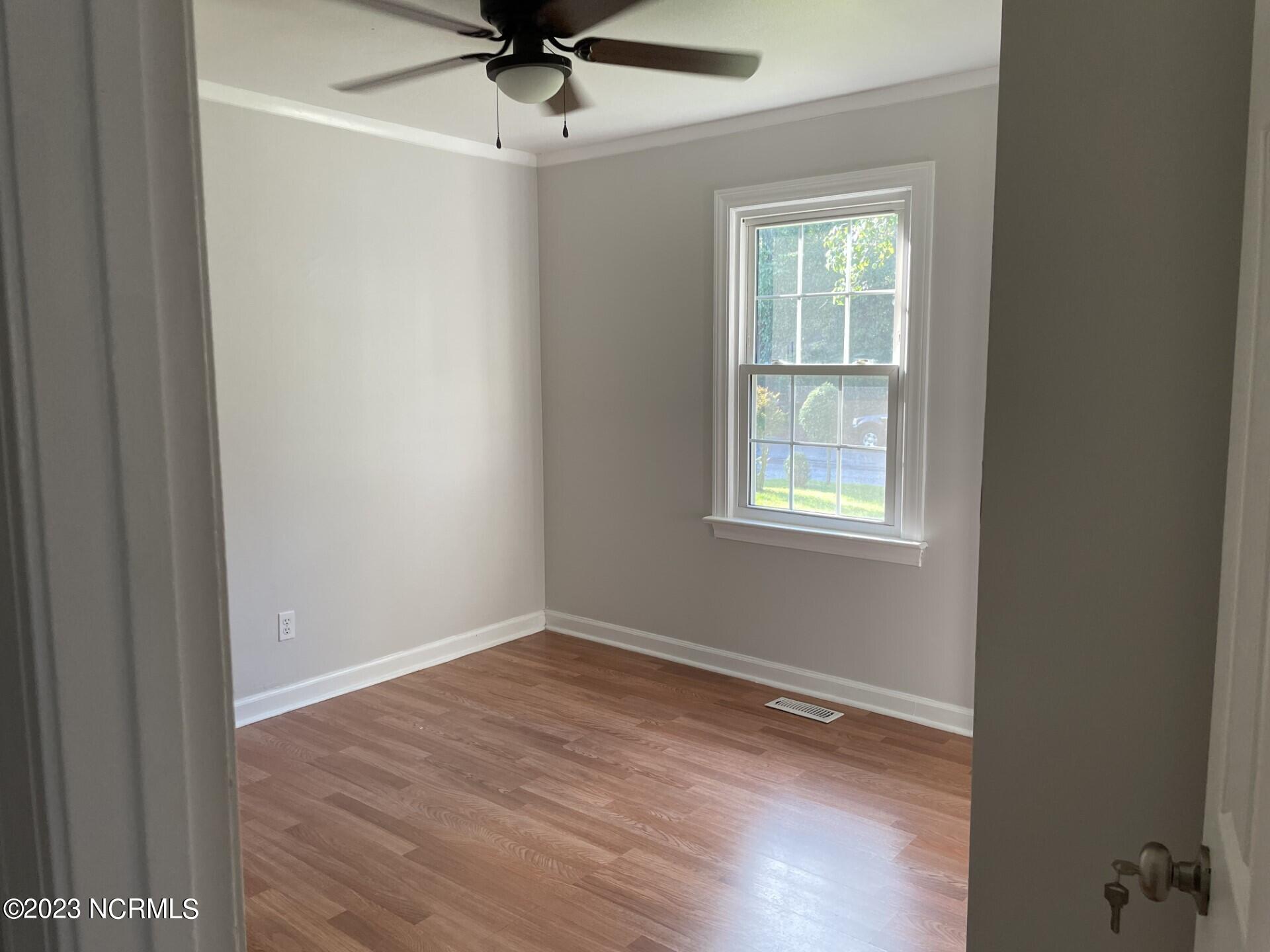 203 Freestone Road Greenville, NC 27834 - Photo 11 of 15 thumbnail_IMG_2292