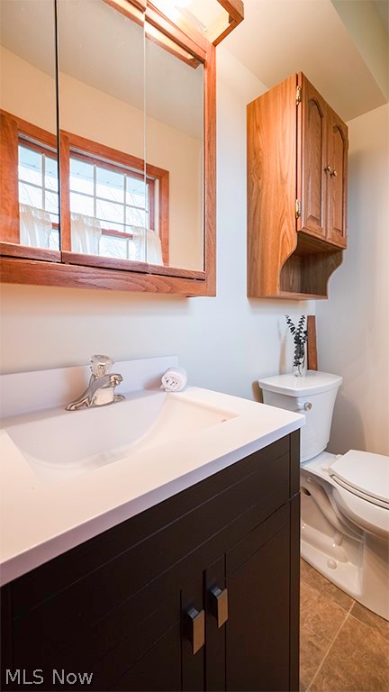 5239 Cadwallader-Sonk Road Fowler, OH 44418 - Photo 23 of 32 half bath in master bed room