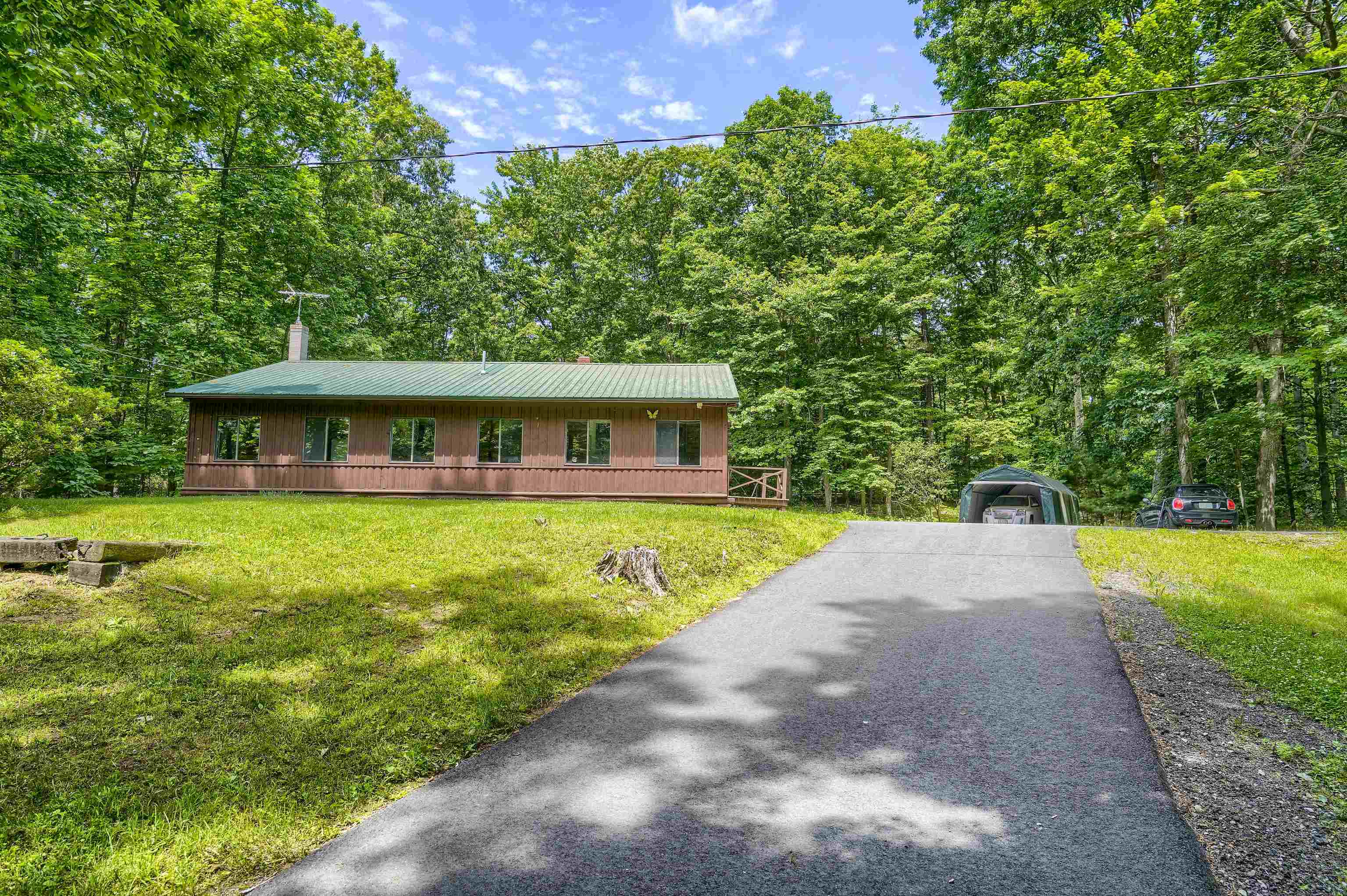 82 Exeter Road Kingston, NH 03848 - Photo 10 of 36