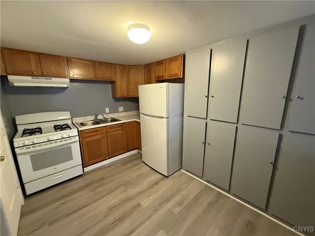 $925 | 127 1/2 Matty Avenue, Salina, NY 13211