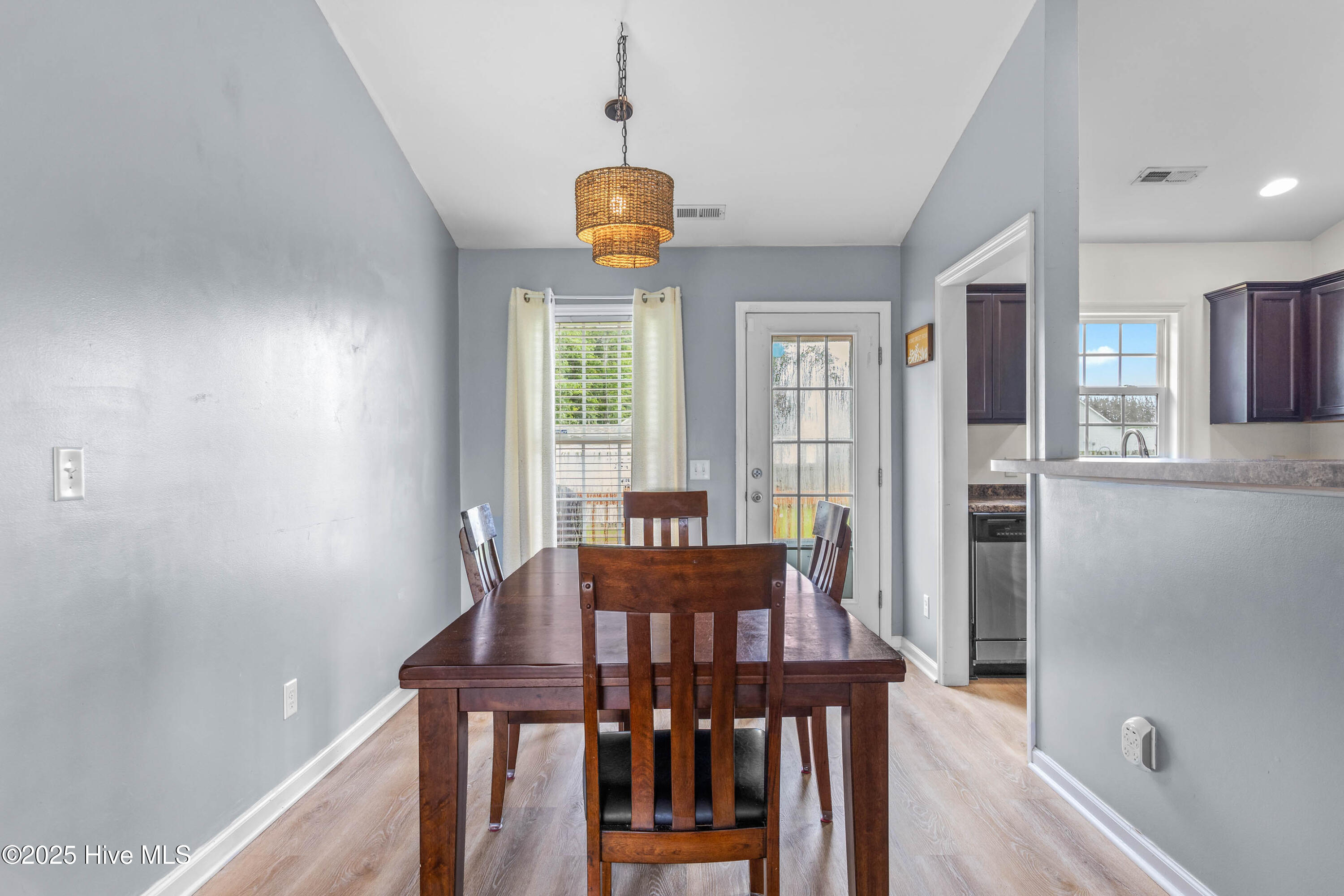 400 Old Stage Road Richlands, NC 28574 - Photo 7 of 31 07