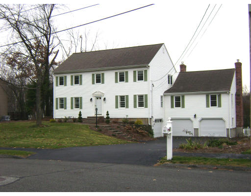 17 Cranbrook Road Shrewsbury, MA 01545 - Photo 1 of 10 Gallery Image 1