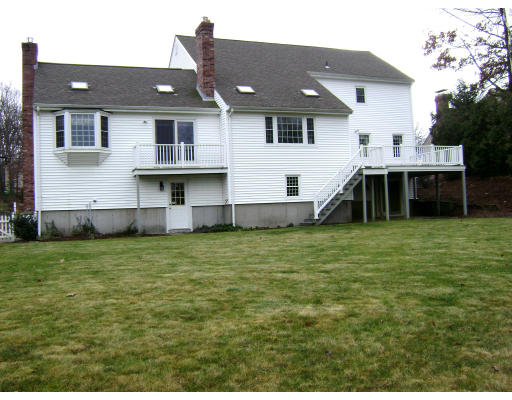 17 Cranbrook Road Shrewsbury, MA 01545 - Photo 8 of 10 Gallery Image 8