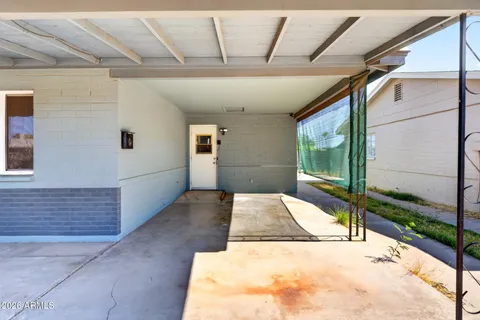 $320,000 | 3311 West Paradise Drive, Phoenix, AZ 85029