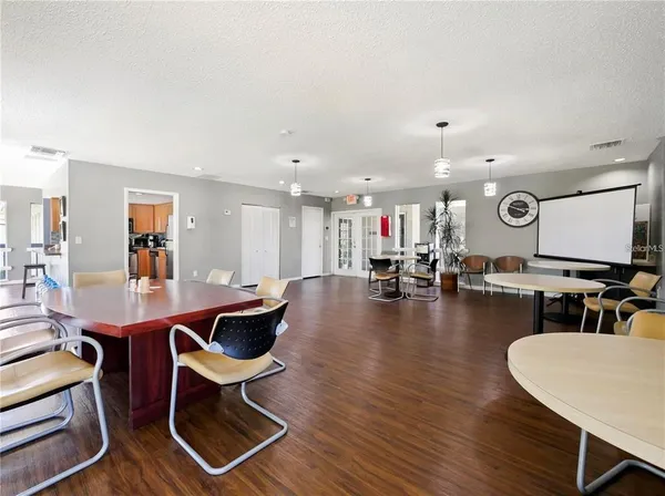 $75,000 | 4111 South Semoran Boulevard, Unit 16, Orlando, FL 32822
