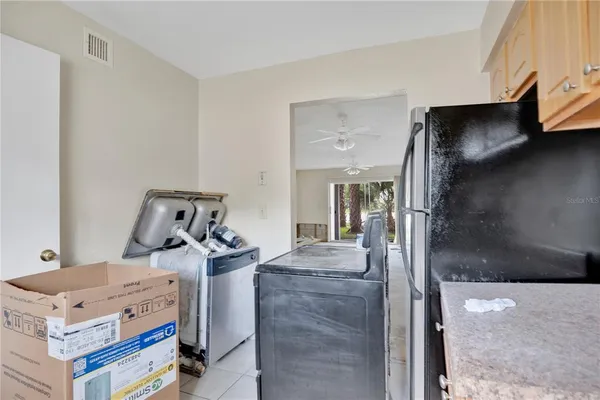 $75,000 | 4111 South Semoran Boulevard, Unit 16, Orlando, FL 32822