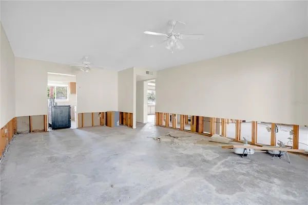 $75,000 | 4111 South Semoran Boulevard, Unit 16, Orlando, FL 32822